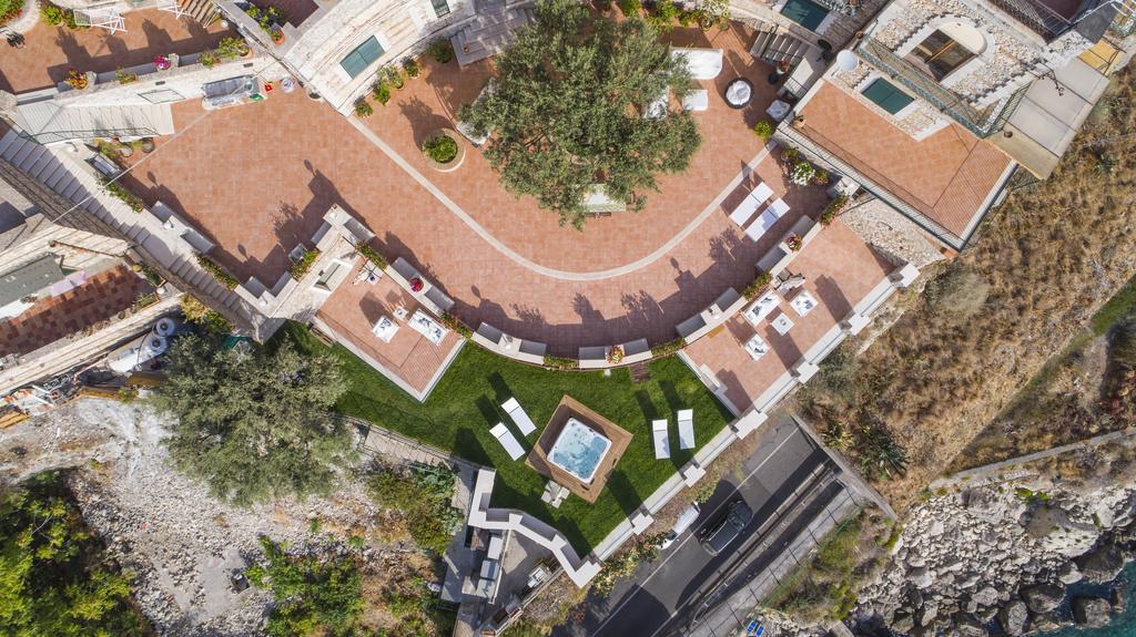 Sparviero Luxury Suites Taormina Exterior photo